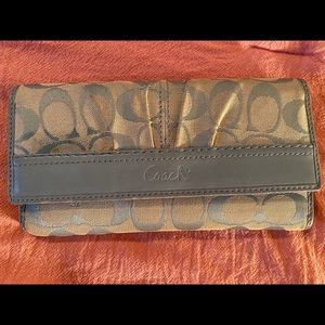 Coach blue wallet with logo